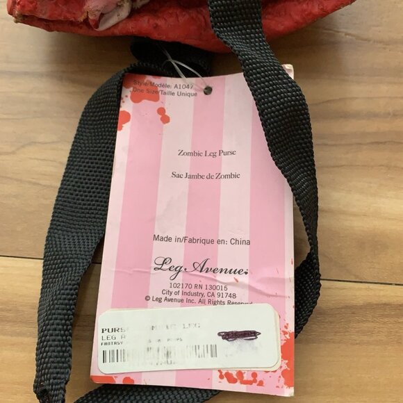 Zombie Leg Handbag Life Size Latex Bag Cosplay Goth Halloween New - Picture 9 of 9